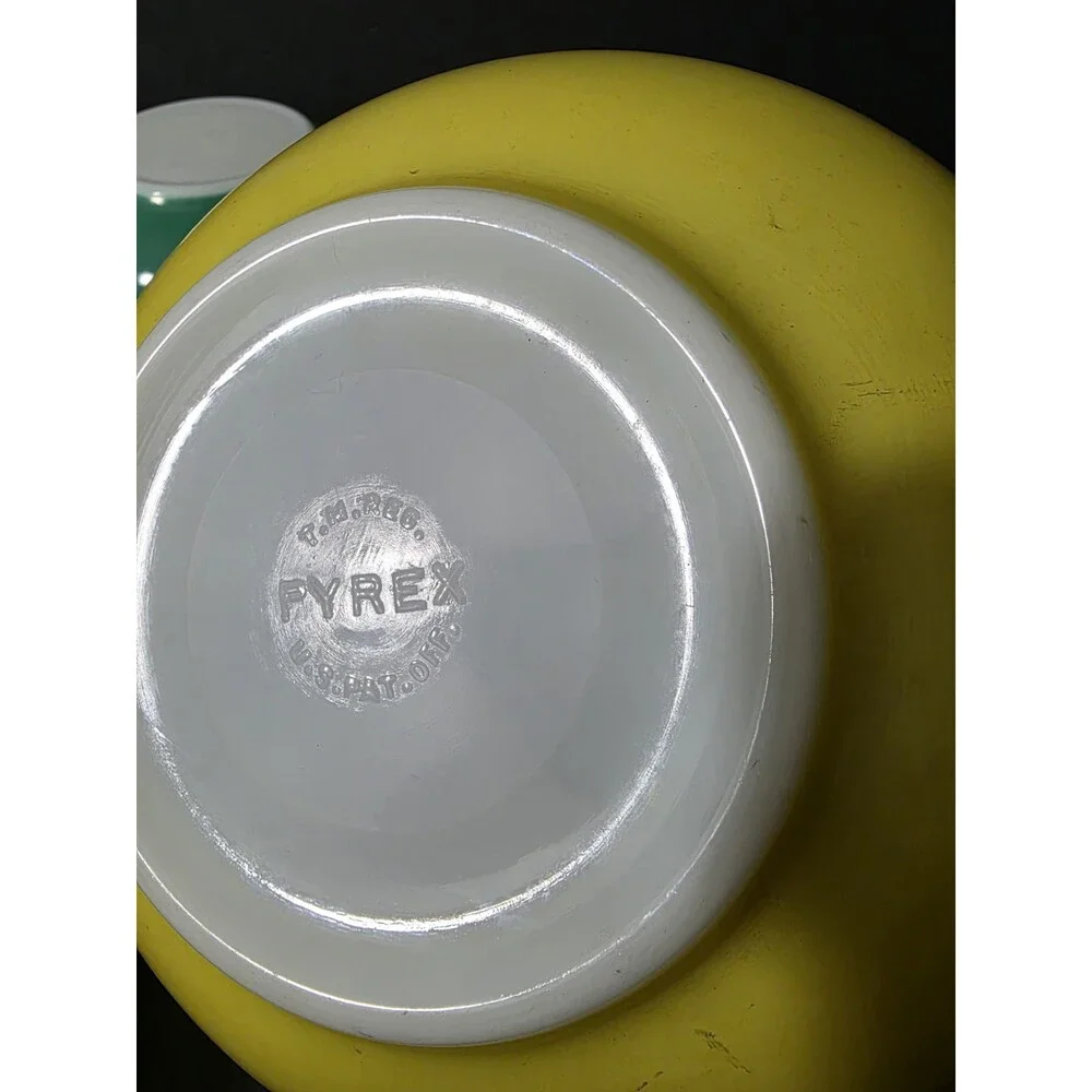​Vintage Pyrex Primary Colors Nesting Bowl Set 401-404 | Well-Loved Matte Finish
